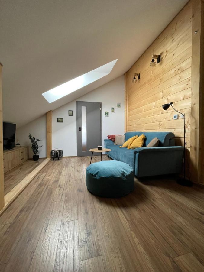 U Plechoveho Janosika Apartment เทรโควา ภายนอก รูปภาพ