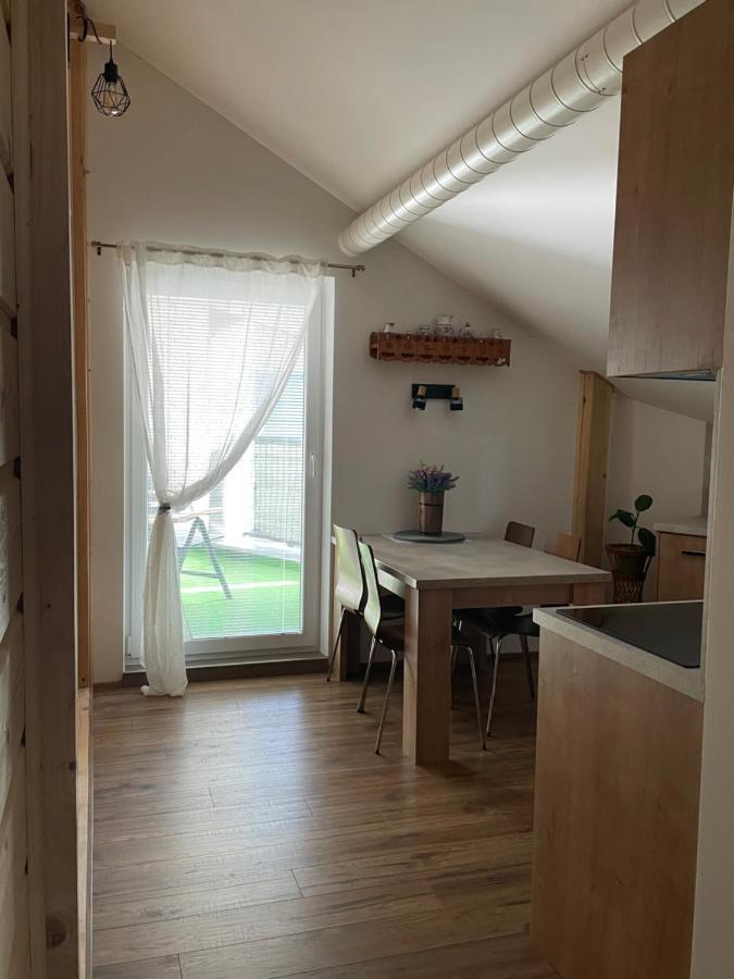 U Plechoveho Janosika Apartment เทรโควา ภายนอก รูปภาพ
